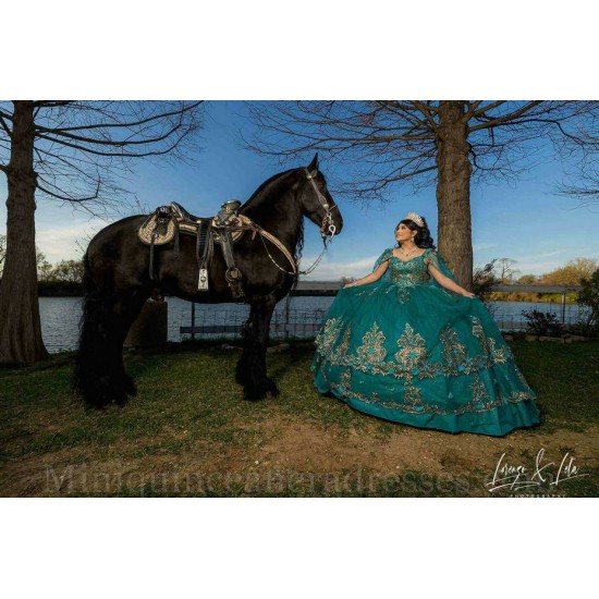 Cape Sleeve Emerald Green Quinceanera Dress Sweetheart Neck Sweet 15 Gowns Lace Appliques Vestidos De 15 Anos 2024 Instagram Gowns