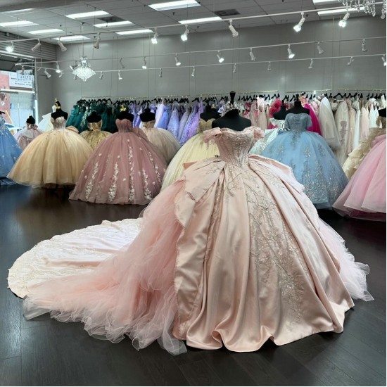 Off Shoulder Pink Quinceanera Dress Beading Vestidos De 15 Anos Sequin Instagram Gowns Lace Appliques Princess Dress With Cathedral Train