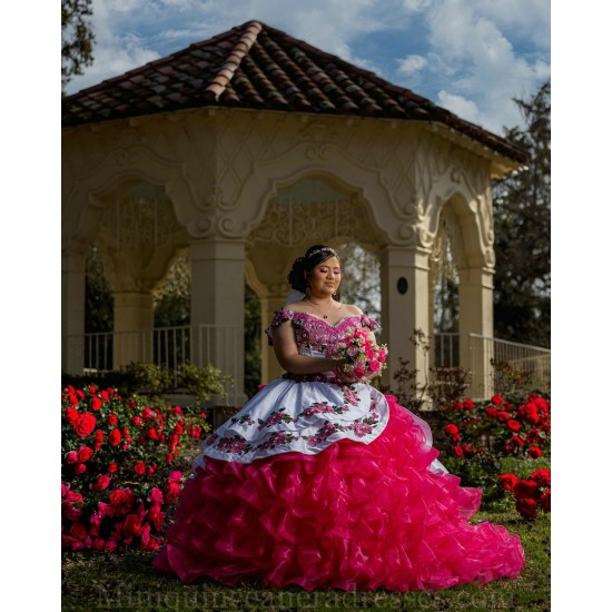 Ruffled Red Quinceanera Dress Lace Appliques Sweet 15 Gowns Off Shoulder Wear Pageant Sweetheart Neck 2024 Instagram Gowns