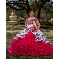 Ruffled Red Quinceanera Dress Lace Appliques Sweet 15 Gowns Off Shoulder Wear Pageant Sweetheart Neck 2024 Instagram Gowns