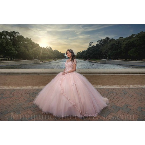 Short Sleeve Instagram Gowns Pink Quince Dress Vestidos De 15 Anos Lace Appliques Sweetheart Neck Birthday Party Dresses