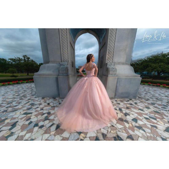 Short Sleeve Instagram Gowns Pink Quince Dress Vestidos De 15 Anos Lace Appliques Sweetheart Neck Birthday Party Dresses