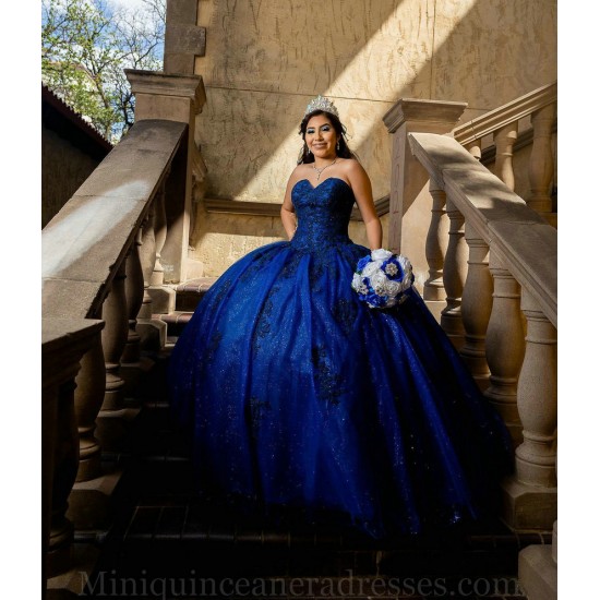 Sleeveless Instagram Gowns Navy Blue Quince Dress Vestidos De 15 Anos Lace Appliques Sweetheart Neck Birthday Party Dresses