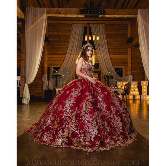 Spaghetti Strap Burgundy Quince Dresses Sweetheart Neck Vestidos De 15 Anos Birthday Party Dress Lace Appliques 2024 Instagram Gowns