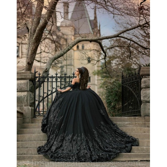 Off Shoulder Black Quince Dress Lace Appliques Vestidos De 15 Anos Sweetheart Neck Instagram Gowns Birthday Party Dresses