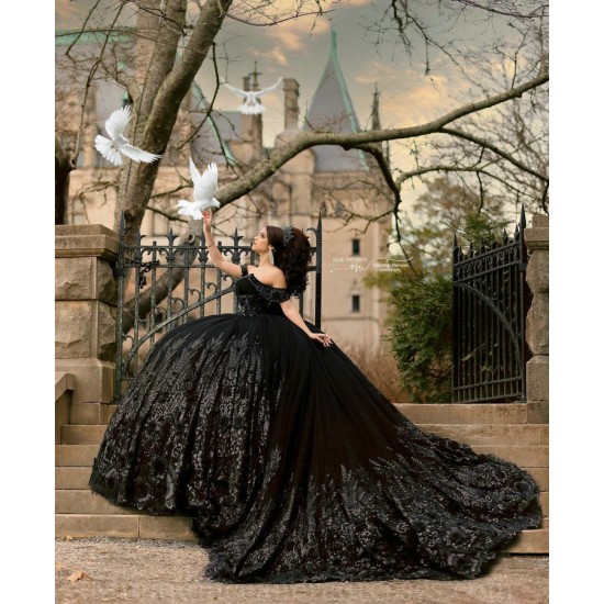 Off Shoulder Black Quince Dress Sweetheart Neck Instagram Gowns Lace Appliques Vestidos De 15 Anos Birthday Party Dresses