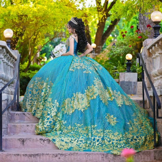 Sleeveless Emerald Green Quince Dress Vestidos De 15 Anos Lace Appliques V  Neck Instagram Gowns Birthday Party Dresses