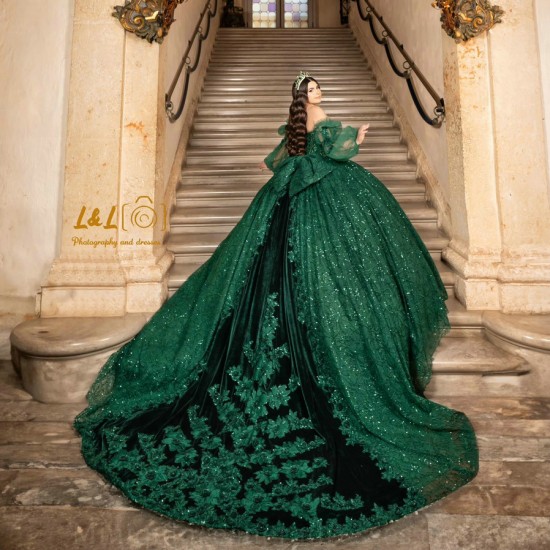 Emerald Green Quinceanera Dress Sweetheart Neck Sweet 15 Gowns Sequin Wear Pageant Lace Appliques Vestidos De 15 Anos