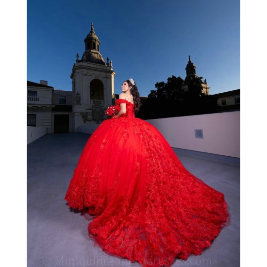 Off Shoulder Sweet 15 Gowns Red Quinceanera Dress Lace Appliques Wear Pageant Sweetheart Neck 2024 Ball Gown Princess Dresses