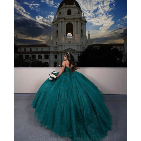 Sleeveless Emerald Green Quince Dress Lace Appliques Sequin Sweet 15 Prom Party Gowns Sweetheart Neck Vestidos De 15 Anos