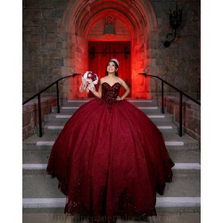 Sweetheart Neck Sweet 15 Gowns Burgundy Quinceanera Dress Sleeveless Wear Pageant Sequin 2024 Ball Gown Princess Dresses