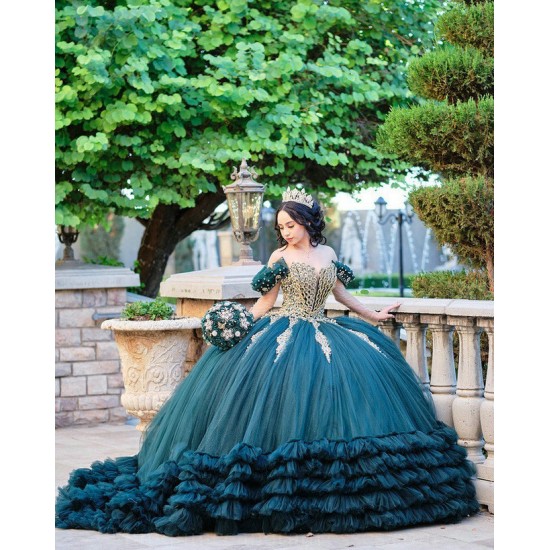 Long Sleeve Emerald Green Quince Dress Ruffled Sweet 15 Gowns Sweetheart Neck Vestidos De 15 Anos