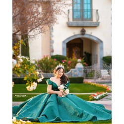 Off Shoulder Emerald Green Vestidos De 15 Anos Lace Appliques Quince Dress Sequin Sweetheart Neck Women 2024 Ball Gown