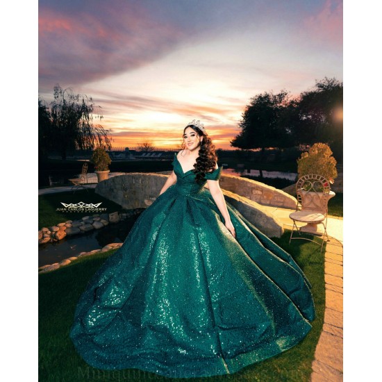 Off Shoulder Emerald Green Vestidos De 15 Anos Lace Appliques Quince Dress Sequin Sweetheart Neck Women 2024 Ball Gown