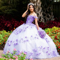 Girls Sweet 16 Dresses Lilac Quince Dress Sleeveless Lace Appliques Sweetheart Neck Vestidos De 15 Anos With 3D Flowers