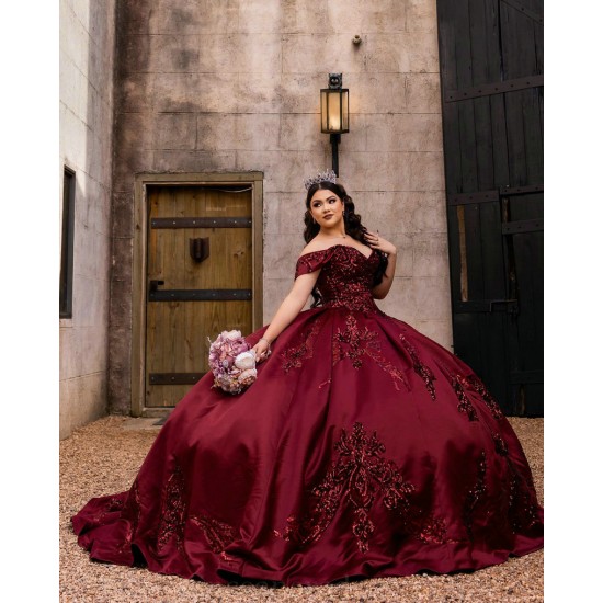 Off Shoulder Burgundy Quince Dress Sweetheart Neck Girls Sweet 16 Dresses Lace Appliques Vestidos De 15 Anos