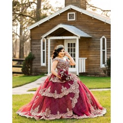 Off Shoulder Burgundy Quince Dress Sweetheart Neck Vestidos De 15 Anos Lace Appliques Sequin Sweet 15 Gowns