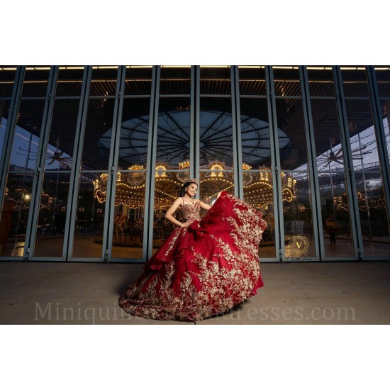 Sleeveless Red Quince Dress Princess Sweetheart Neck Quinceanera Dresses Lace Appliques Vestidos De 15 Anos