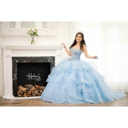 Tiered Sky Blue Quince Dress Strapless Sweetheart Neck Birthday Party Gown Lace Appliques Sequin Vestidos De 15 Anos