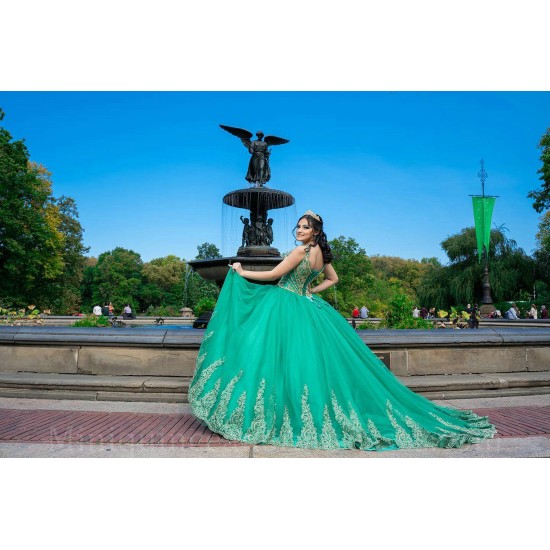 V Neck Vestidos De 15 Anos Green Quince Dress Lace Appliques Sleeveless Girls Ball Gown Sweet 16 Dresses