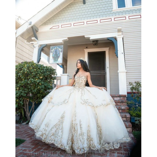 Sweetheart Neck Quince Dress White Vestidos De 15 Anos Lace Appliques Girl Birthday Gowns Sleeveless Women 2024 Ball Gown