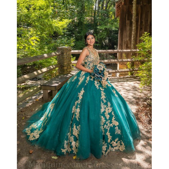 V Neck 15 Anos Emerald Green Quince Dress Sleeveless Women 2024 Ball Gown Lace Appliques Girl Birthday Gowns